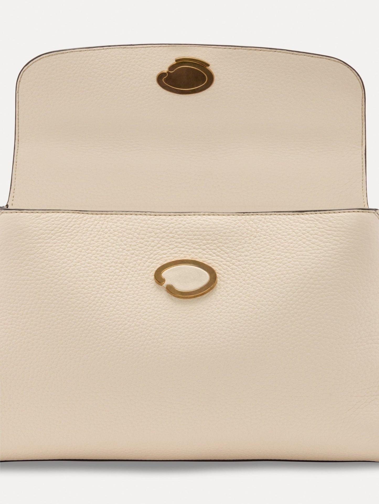 Inside The Poppy Leather Handbag in Ivory with Magnetic O at Closure Zoom View
