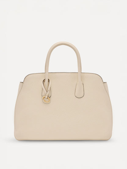 The Ivy Leather handbag in ivory with O logo tag in the Handle. Front View