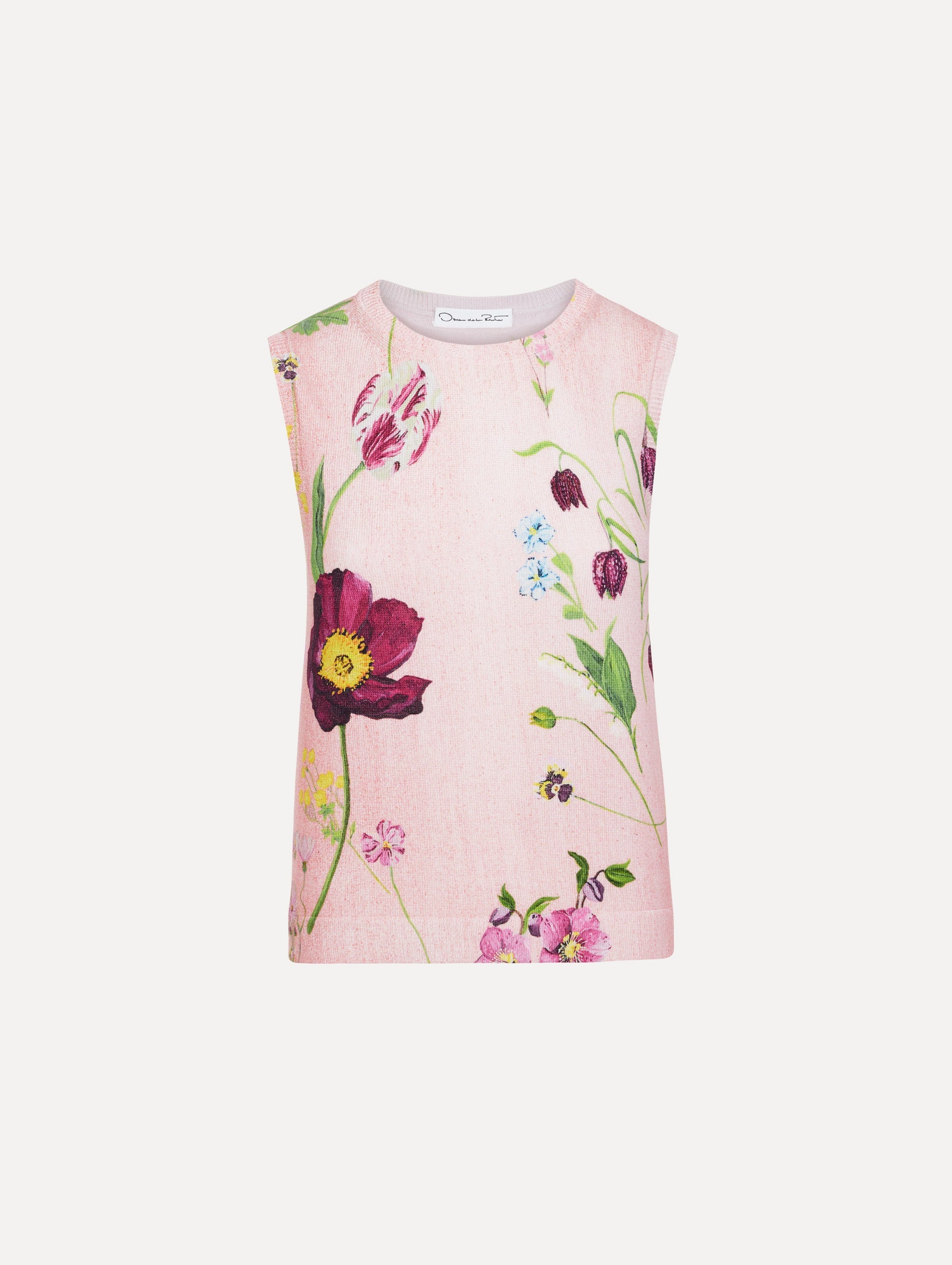 The model is wearing the mixed botanical printed tank with an all-over floral print in blush multi.