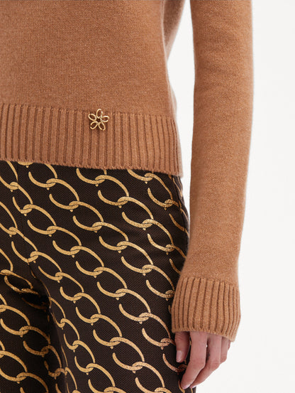 Camel O Flower Cashmere Pullover Paired with Oscar Chain-Link Pants Zoom View